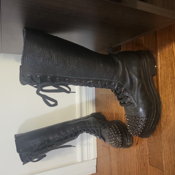 Knee high leather boots - Picture 2 of 5